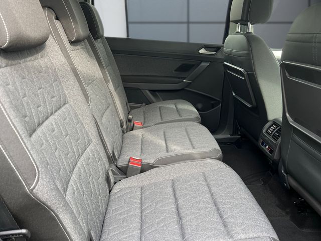 Touran MOVE 1,5l TSI*150PS*DSG*AHK*APP*Kamera*IQ