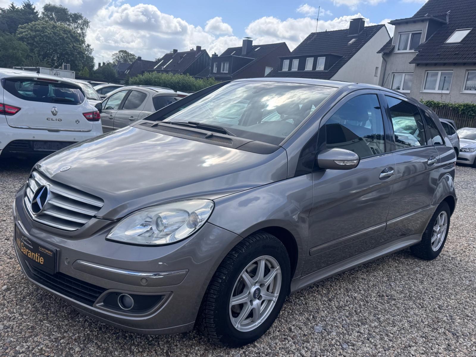 Mercedes-Benz B 170 /TÜV NEU/AUTOMATIK/PANO/KLIMA/SITZ HZ/