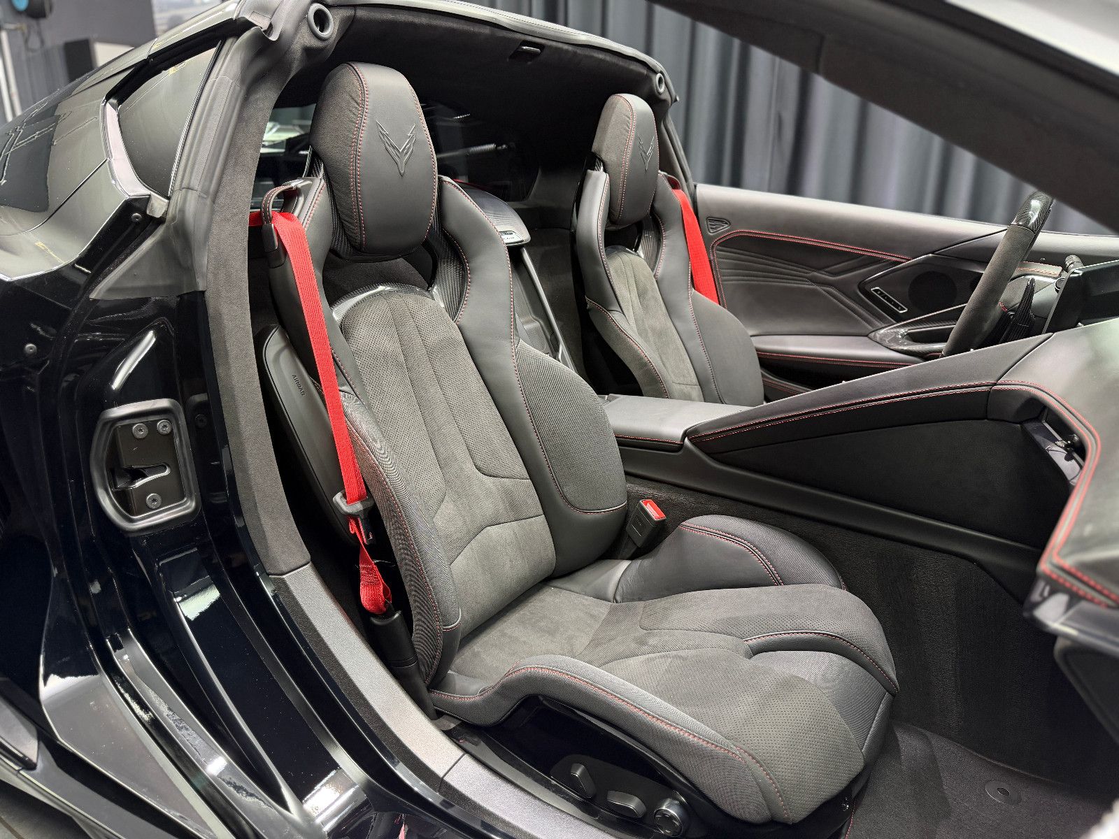 Fahrzeugabbildung Corvette Z06 C8 Z7 PAKET|TARGA|KERAMIK|CARBON|LIFT|3LZ