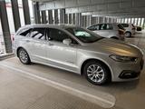 Ford Mondeo 2,0 Hybrid Titanium Autom. AHK NAV - Ford Mondeo in Köln