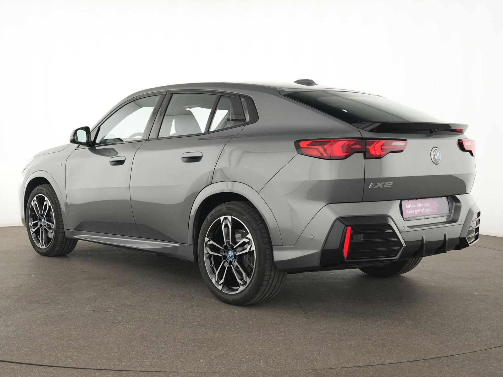 BMW iX2 - Bild 9