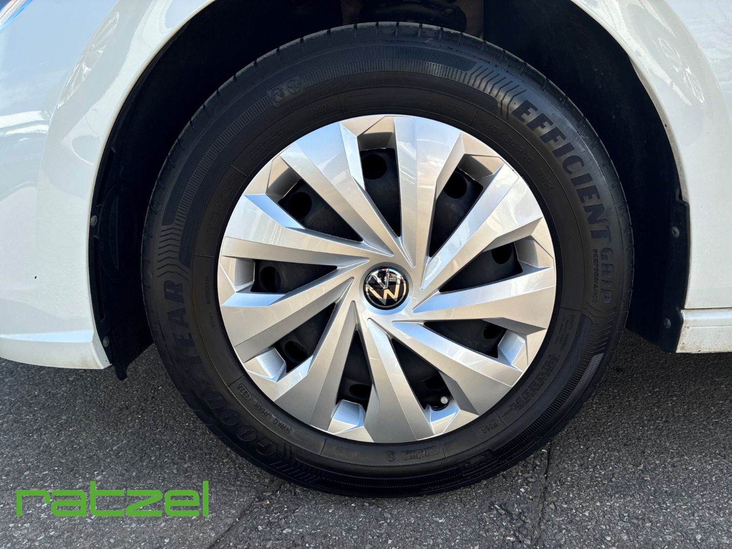 Fahrzeugabbildung Volkswagen Polo Life 1.0 TSI LED App Connect DAB Spurhaltea