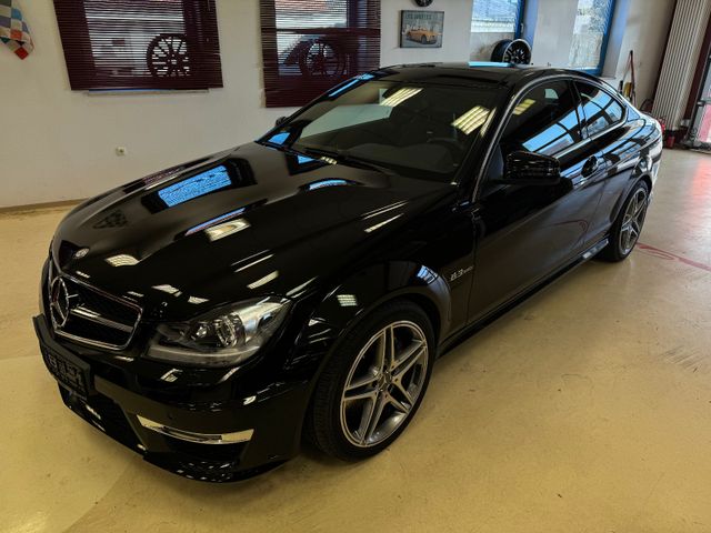 Mercedes-Benz C 63 6.3 AMG Coupe JUNGESTERNE,DEUTSCH,ORG 37"KM