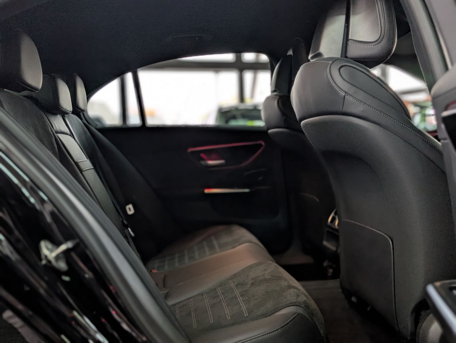 Fahrzeugabbildung Mercedes-Benz C 220 d AMG Night DIG. LIGHT MEMO IHC+ LEDER KAM