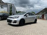 Kia Rio 1.2 UEFA Euro 2016 *Sitzh. Alu PDC Kamera* - Kia Rio mit Benzin-Antrieb: Kleinwagen, 1.2