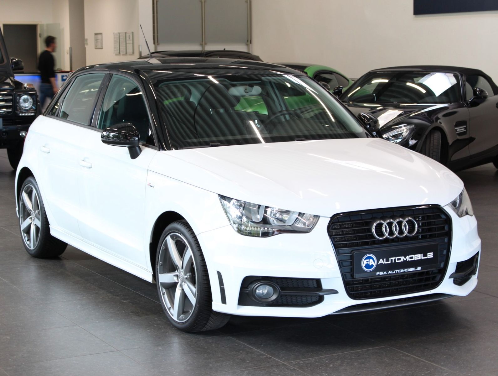 Fahrzeugabbildung Audi A1 Sportback Attraction 1.2 TFSI S line