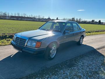1992 Mercedes-BENZ C 180 — фото 1