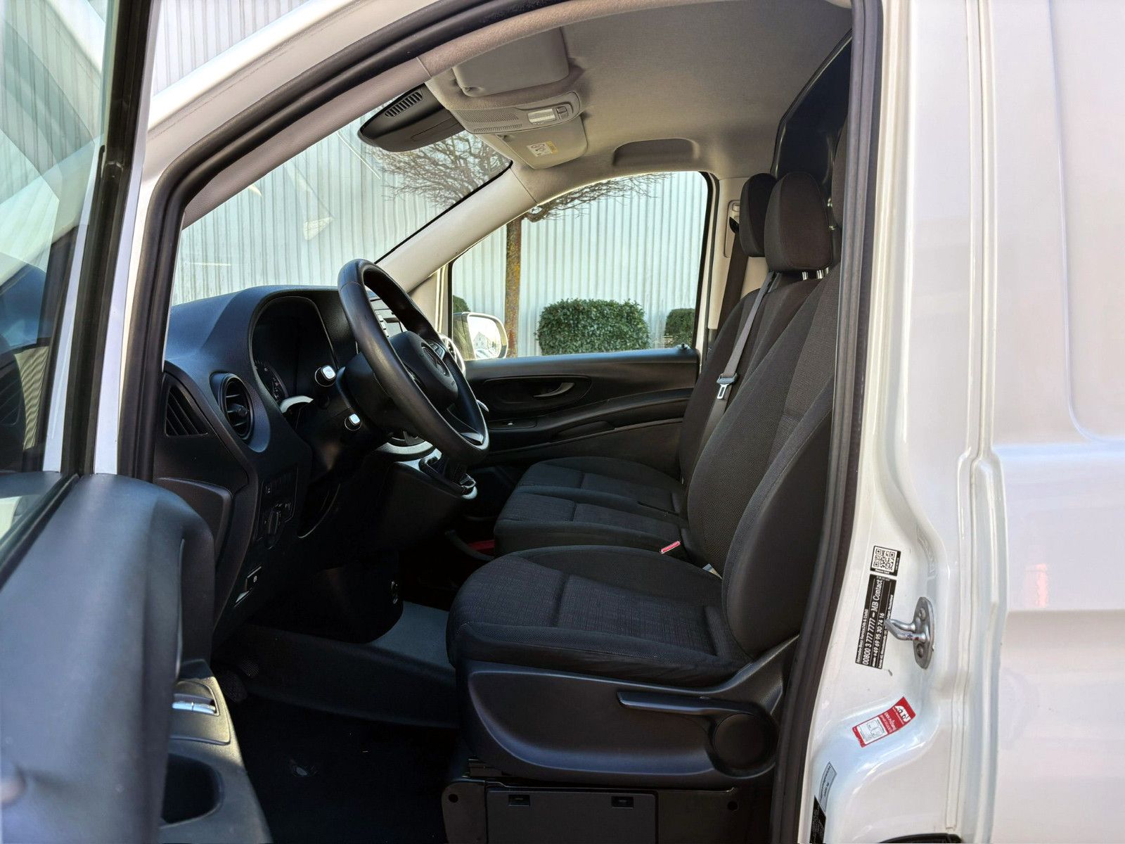 Fahrzeugabbildung Mercedes-Benz Vito Kasten 116 CDI RWD lang PDC Temp. AHK Klima