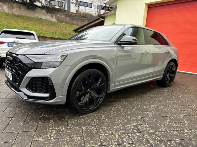 Audi RSQ8 RS Q8 4.0 TFSI quattro 28TKM RS Sportabgas.