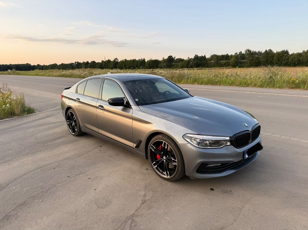 Image of BMW 540