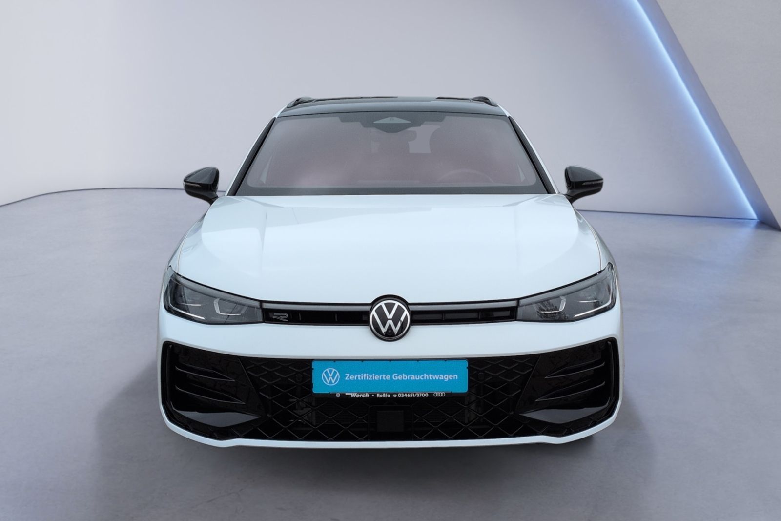 Passat R-Line 2.0 TDI 4MO DSG PANO+STHZ+AHK+