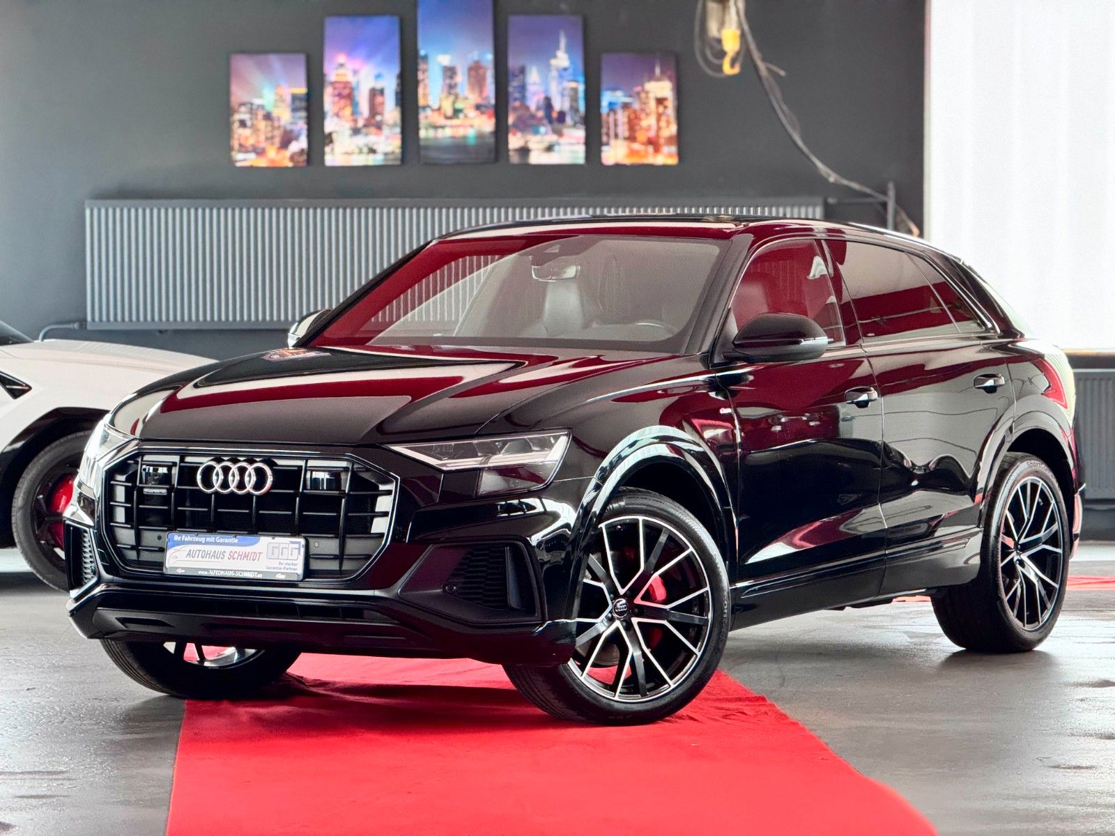 AUDI Q8 50 TDI 3x S Line ACC Raute Luft 22Zoll Keyles