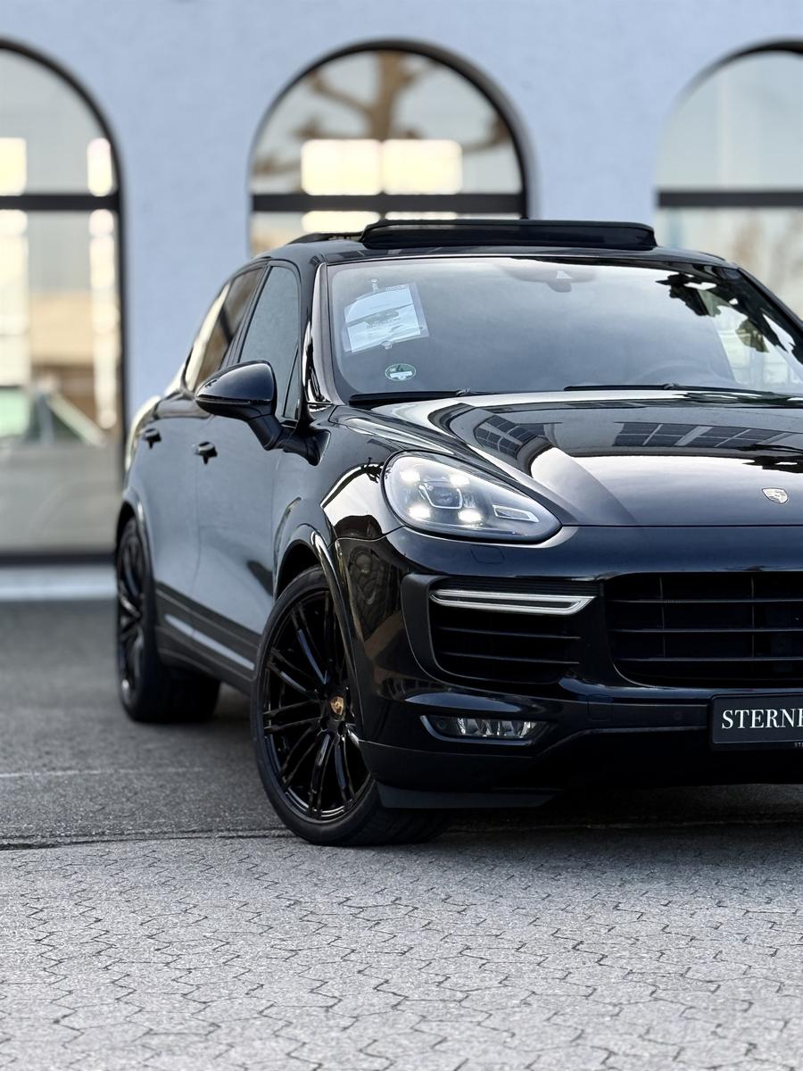 Porsche Cayenne Turbo SPORTCHRONO/MEMORY/SOFTCLOSE/ENTRY
