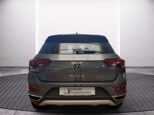 Fahrzeugabbildung Volkswagen T-Roc 1.5 TSI DSG Style LED-PLUS NAVI AHK RFK GJ