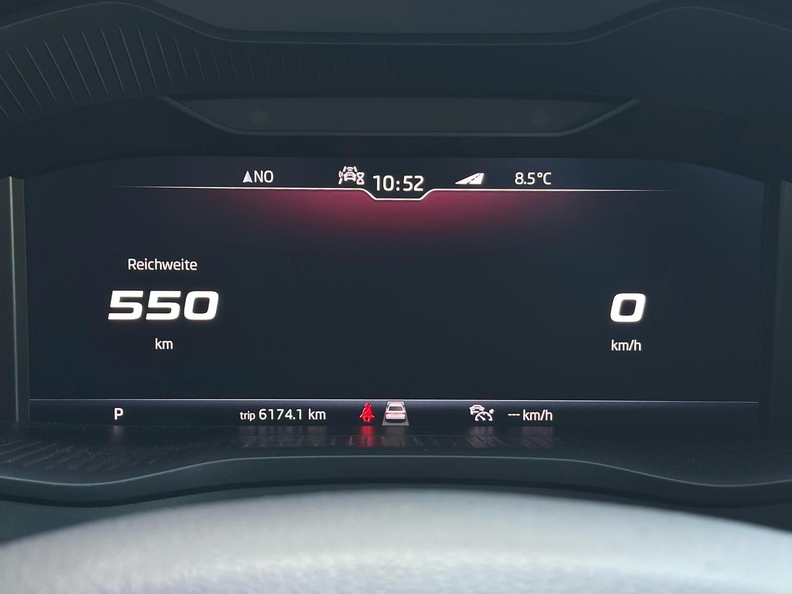 SKODA Kodiaq 2.0TDI SPORTLINE 4x4 LED#AHK#ACC#PANO#CAM - Image 12