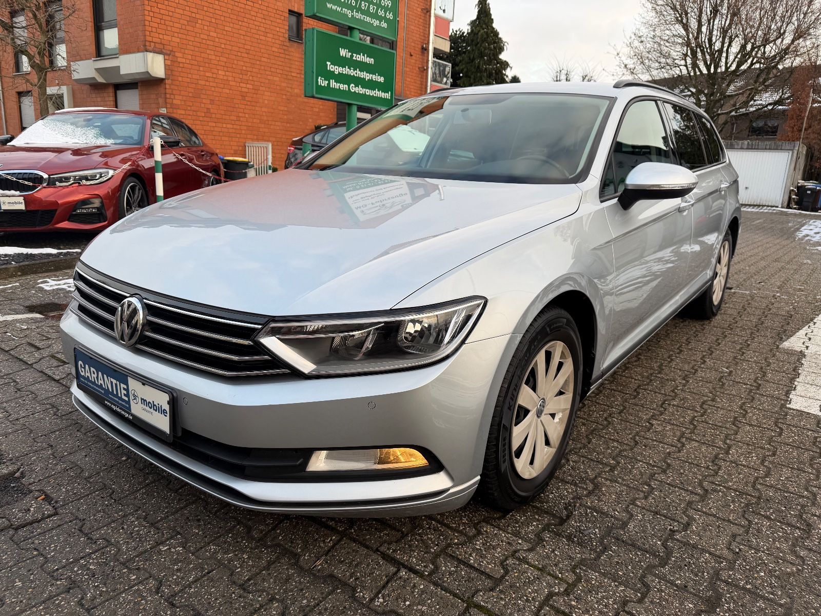 Fahrzeugabbildung Volkswagen Passat Variant 2.0 TDI 1-HAND AHK 6-GANG PDC