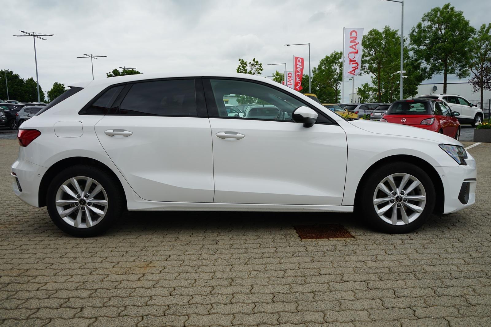 Audi A3 Sportback 30 1.0 TFSI S line LED Navi ACC PDC, миниатюра 3