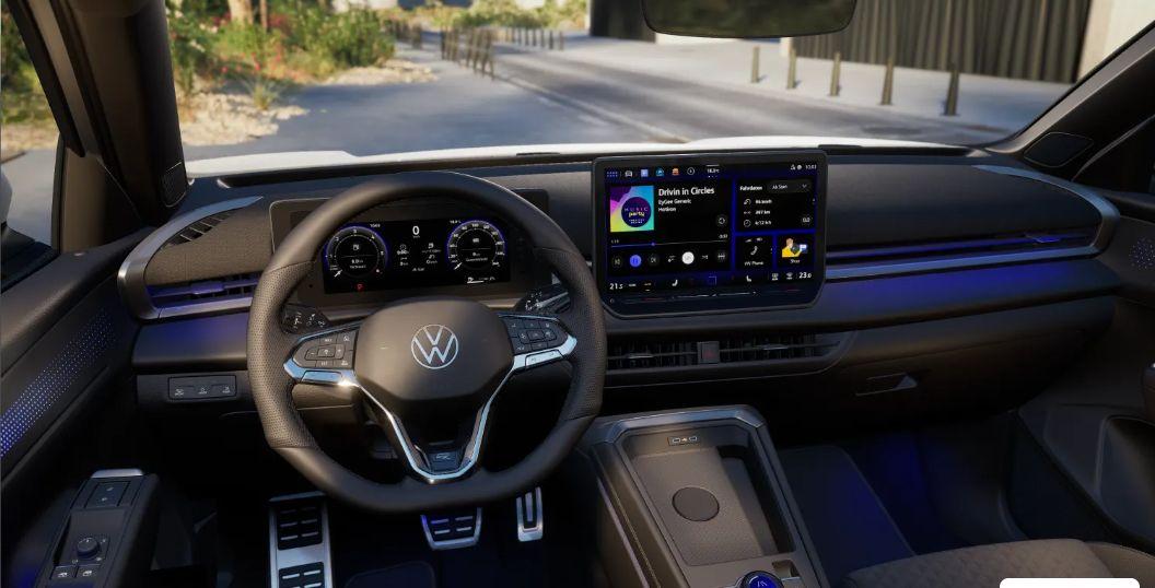 Volkswagen T-Roc R-Line 1.5eTSI 150PS DSG LED,KEYLESS,SHZG,