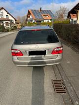 Mercedes-Benz E 280 4MATIC T AVANTGARDE Avantgarde - Mercedes-Benz E 280 aus 2005