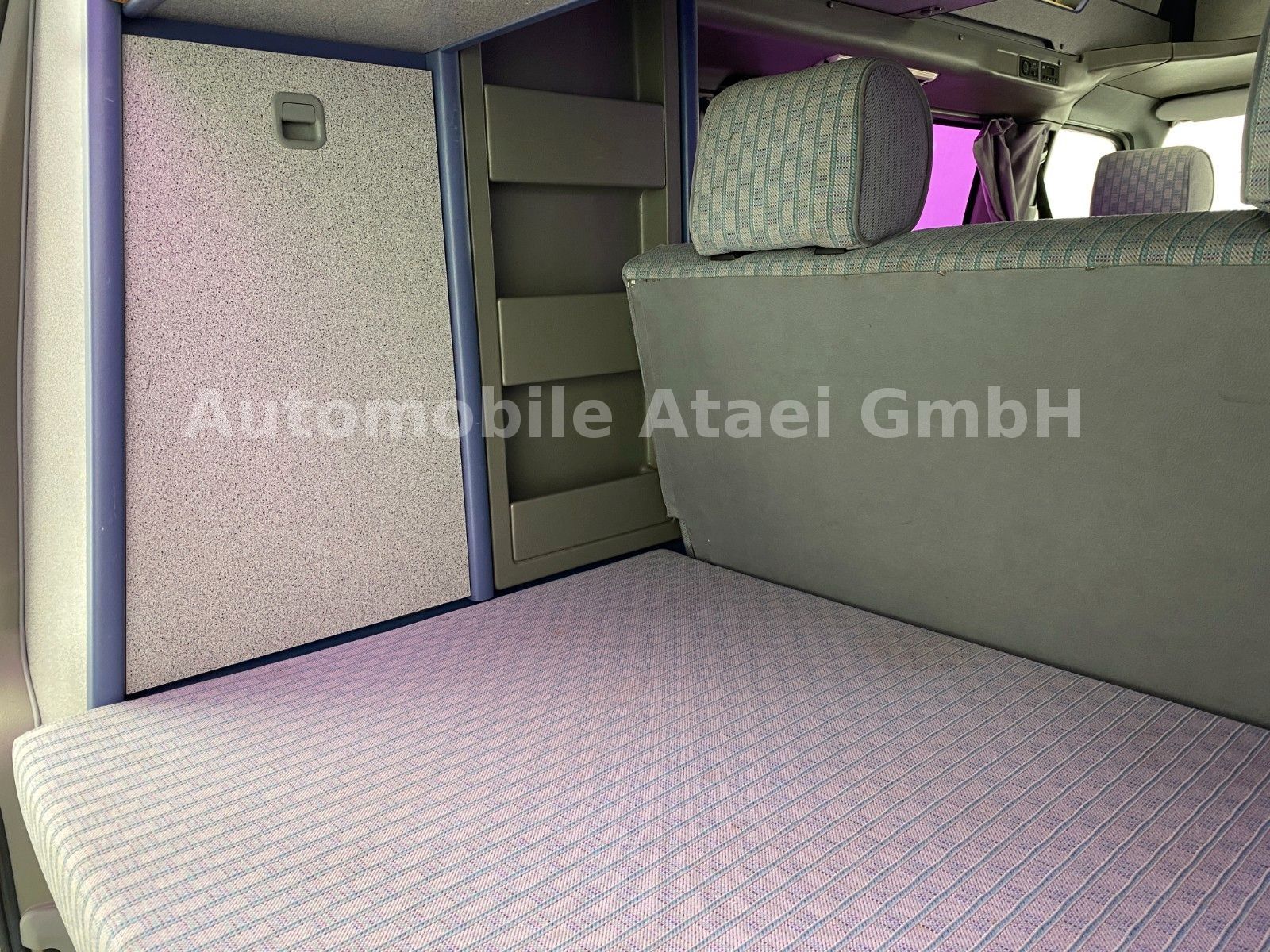 Fahrzeugabbildung Volkswagen T4 *California* Benzin Automatik KÜCHE (1687)