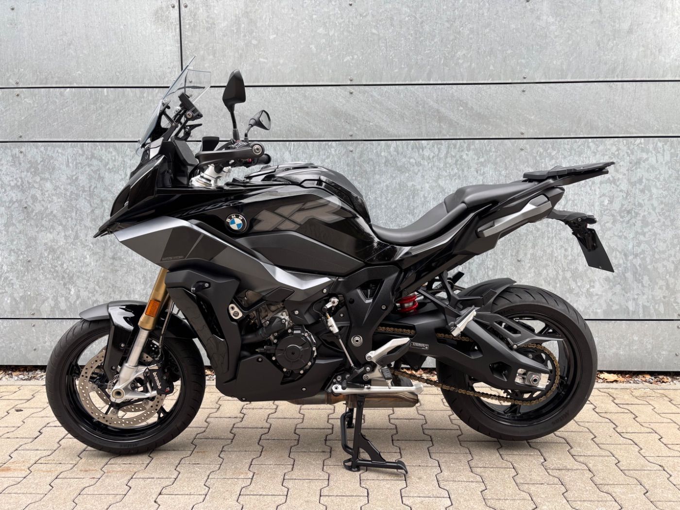 Fahrzeugabbildung BMW S 1000 XR Triple Black 2 Pakete