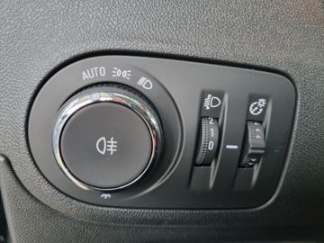 Fahrzeugabbildung Opel Crossland (X) 1.2T Edition Plus *Winterräder*
