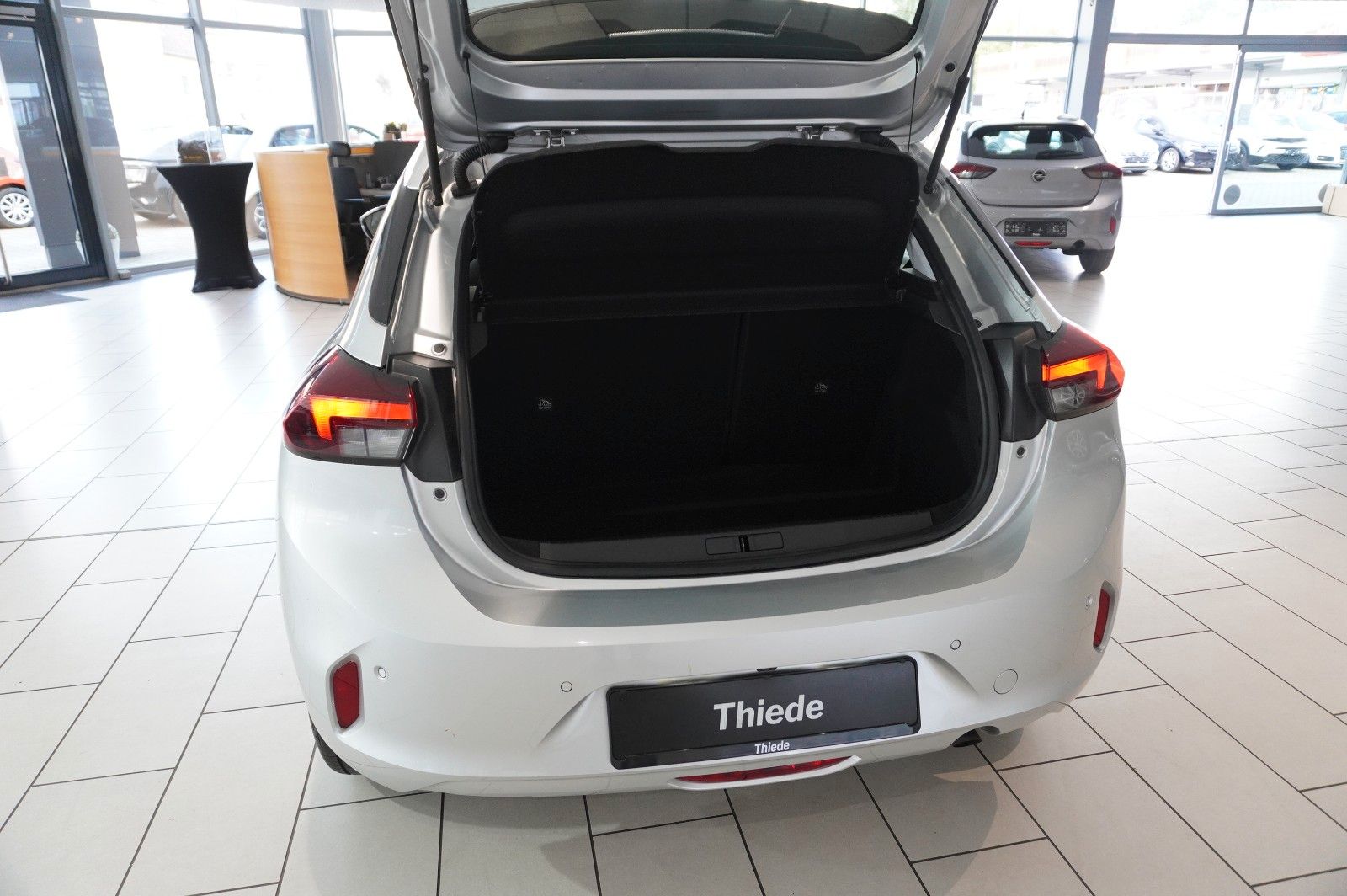 Fahrzeugabbildung Opel Corsa F 1.2 FACELIFT NAVI/LED/KAMERA/VIRTU./DAB+