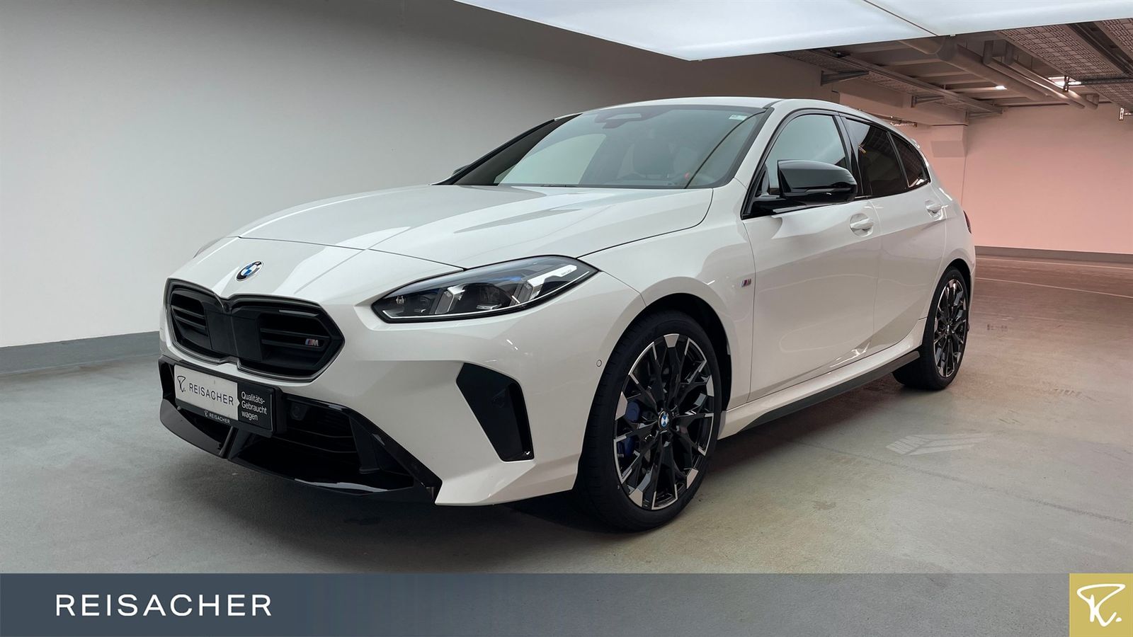 BMW M135 A xDrive DAProf,LCProf,PA+,LRH,HiFi,DAB
