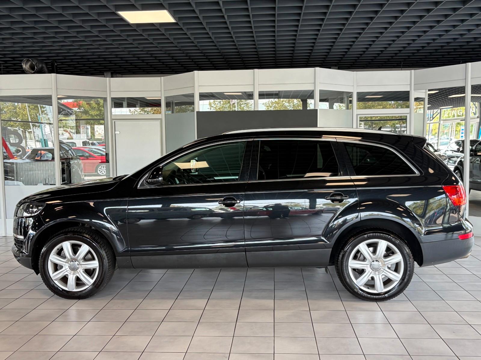 Audi Q7 3.0 TDI quattro 233 ch • 7 places • 1ère Main • GPS • Webasto • Attelage 3,5 t