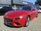 Maserati Ghibli Trofeo 3,8 V8/Rosso Magma Fuoriserie - Maserati Ghibli mit Benzin-Antrieb: Trofeo