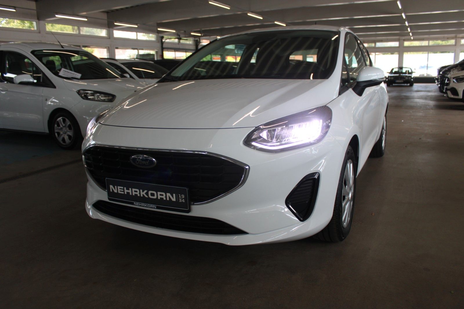Fahrzeugabbildung Ford Fiesta Trend KLIMA LED WinterPaket PDC 1.Hand