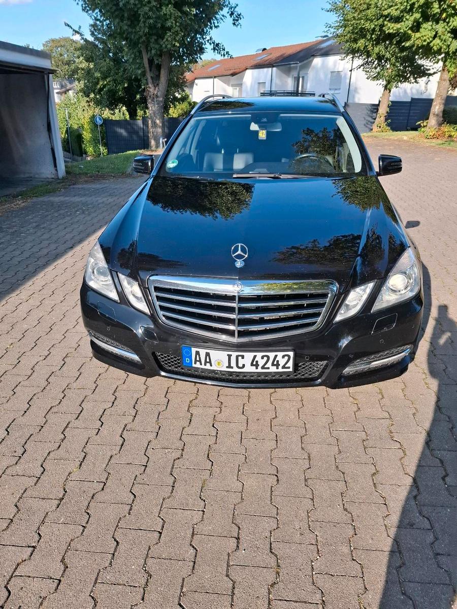 Mercedes-Benz E 220