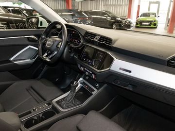Audi Q3 - 11