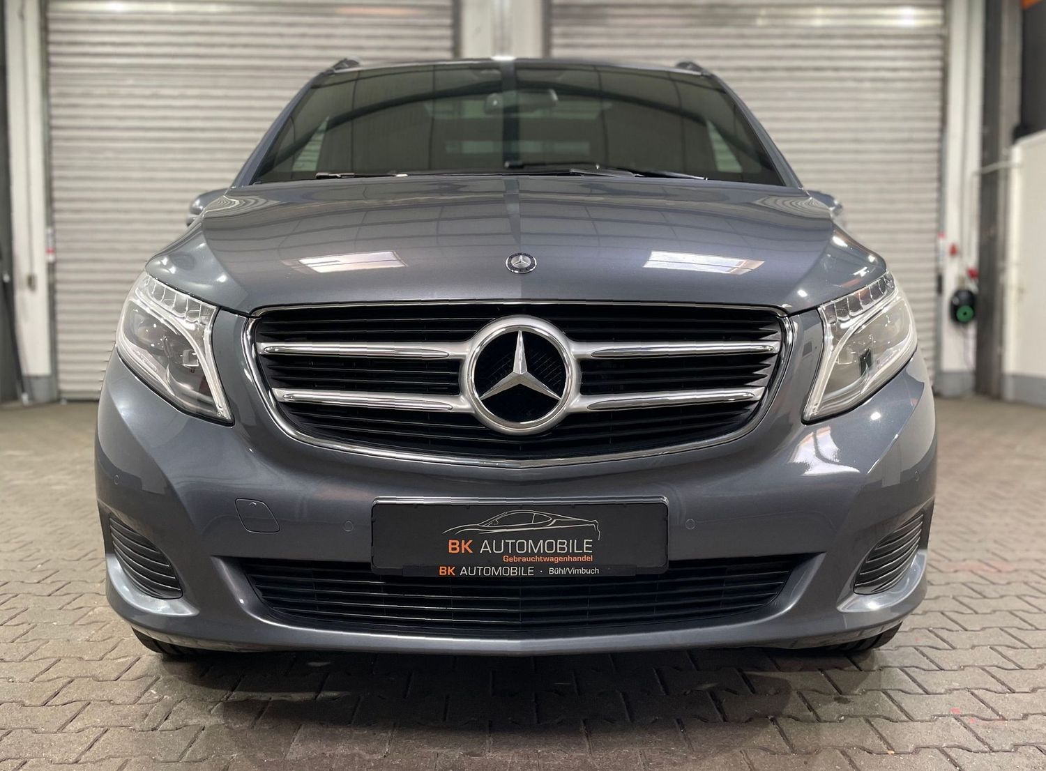 Fahrzeugabbildung Mercedes-Benz V 250 EDITION 4MATIC lang #LED#Pano#2x e-Türen