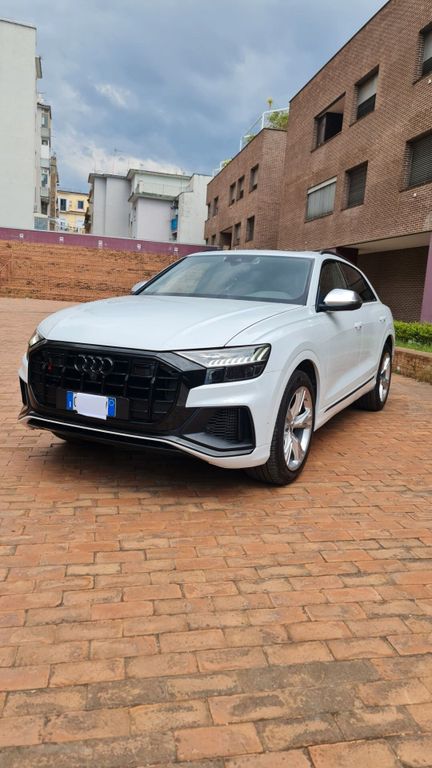 Image of Audi Q8
