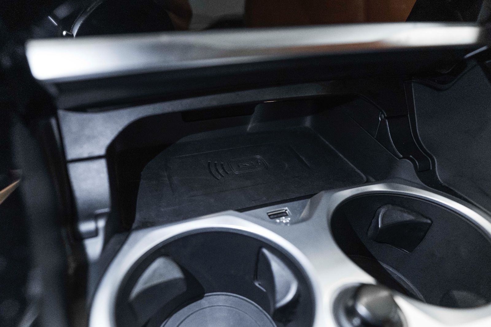 Fahrzeugabbildung BMW M850i xDrive Coupe HUD H&K 360° LASER INDIVIDUAL