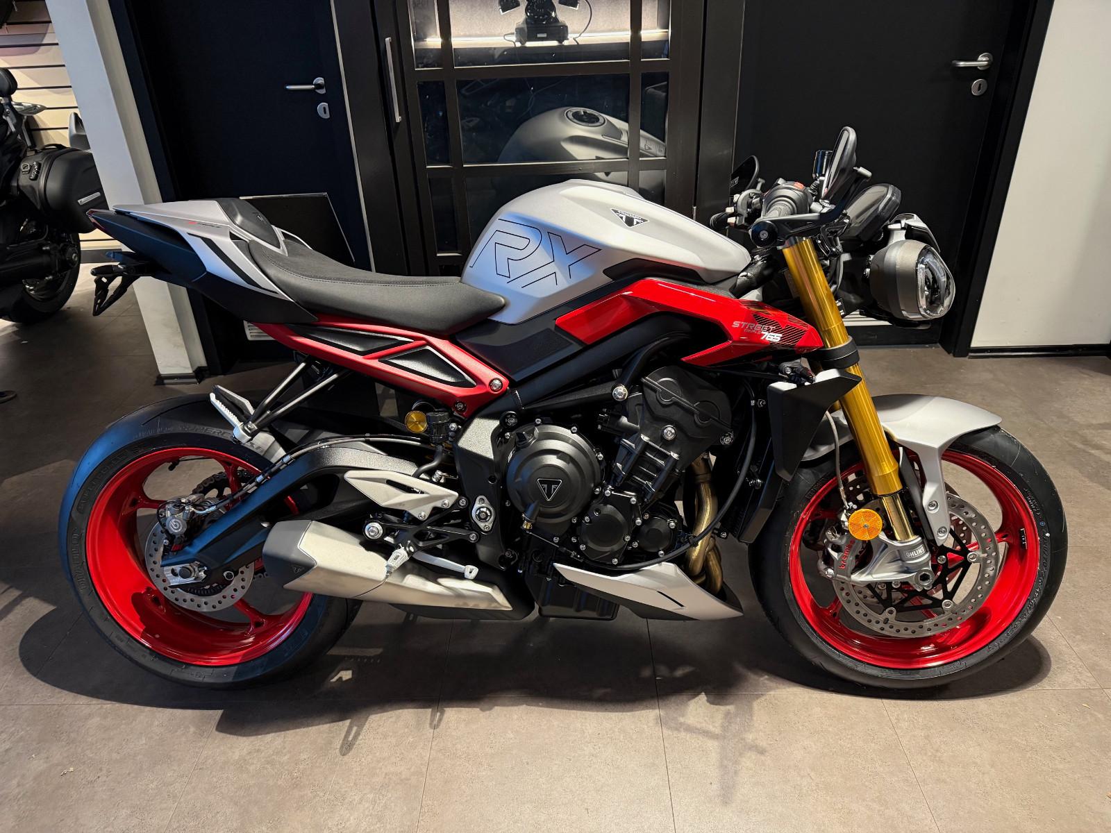 Triumph Street Triple 765 RX