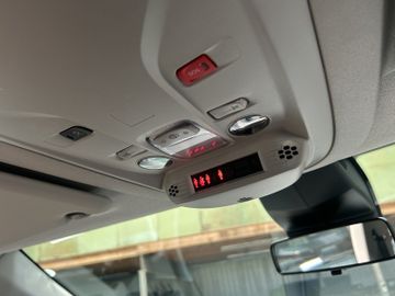 Fiat Qubo L L1 1.5 5-Sitzer Diesel KAMERA SHZ ALU LED