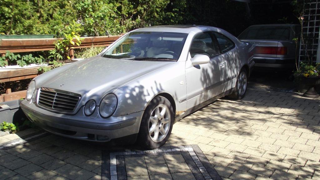 Mercedes-Benz CLK 320