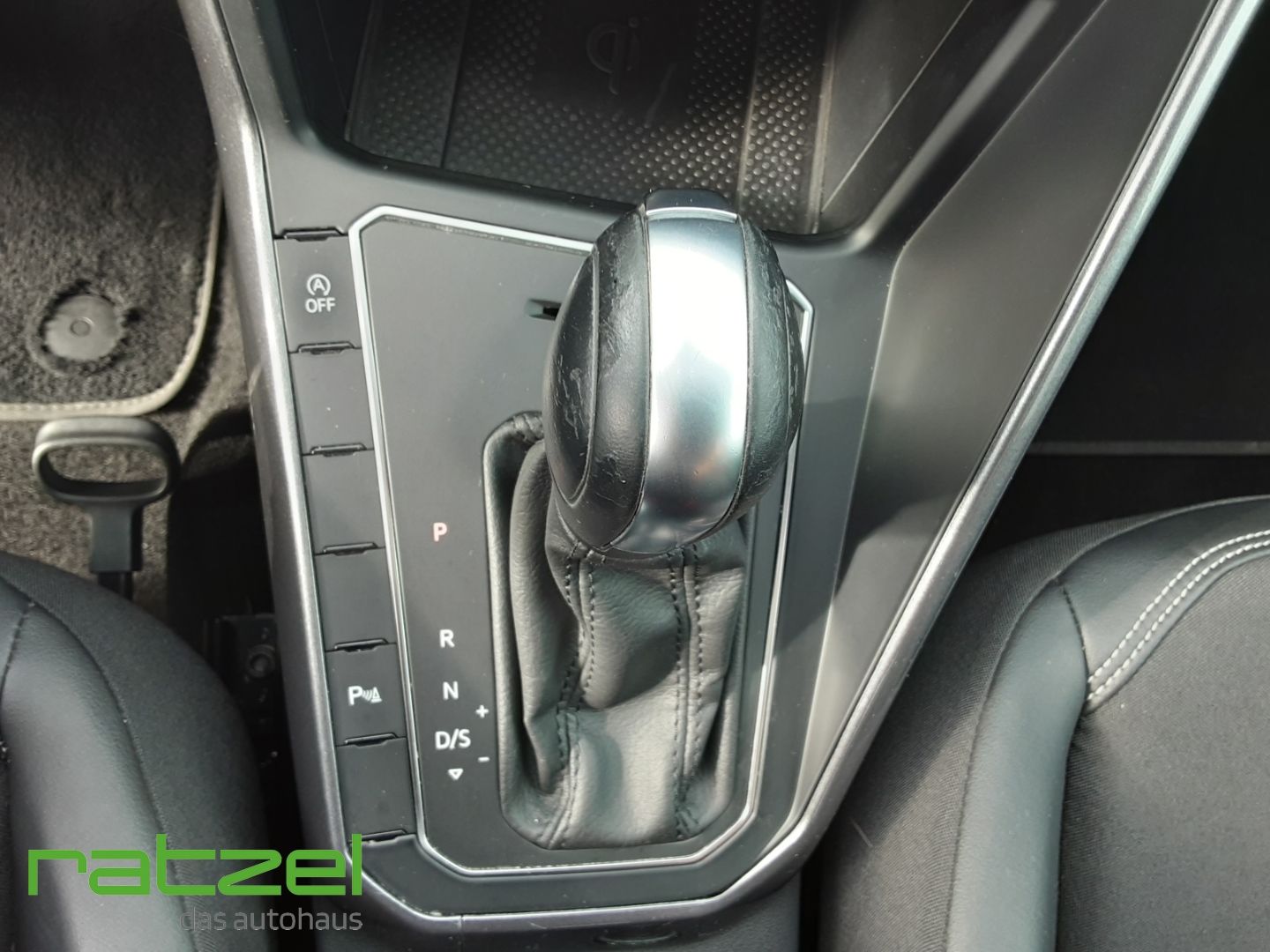 Fahrzeugabbildung Volkswagen Polo VI Highline 1.5 TSI DSG Highline AHK ACC PD