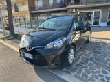 Toyota Yaris 1.4 D-4D 5 porte Active (SOLO PER N - Toyota Yaris Sol mit Diesel-Antrieb
