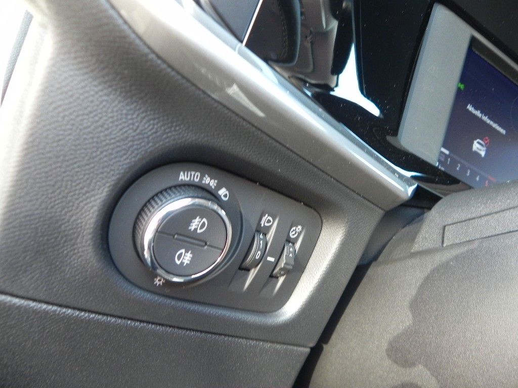 Fahrzeugabbildung Opel Mokka 1.5D ELEGANCE LED/17"ALU/KAMERA/SHZ/LHZ
