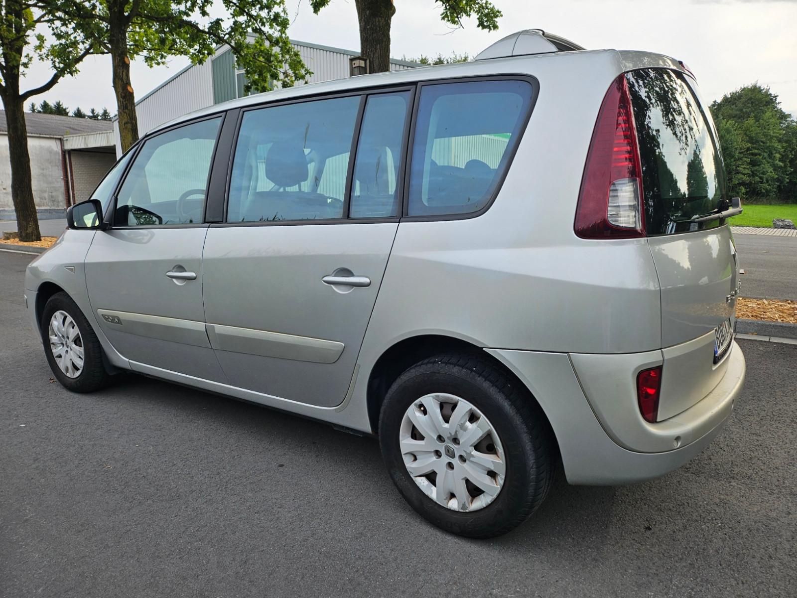 Renault Espace 2009 — interior