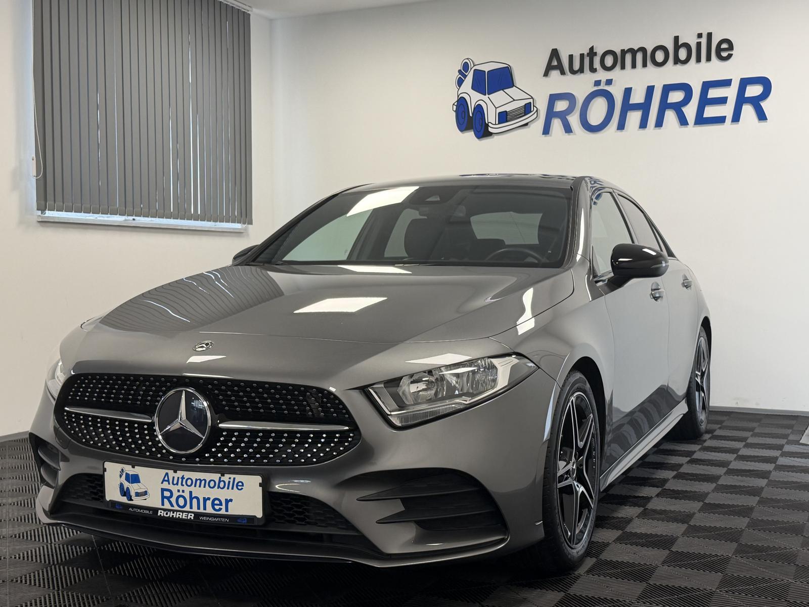 Mercedes-Benz A 200 Limousine Aut. AMG-Line Night Kamera Leder