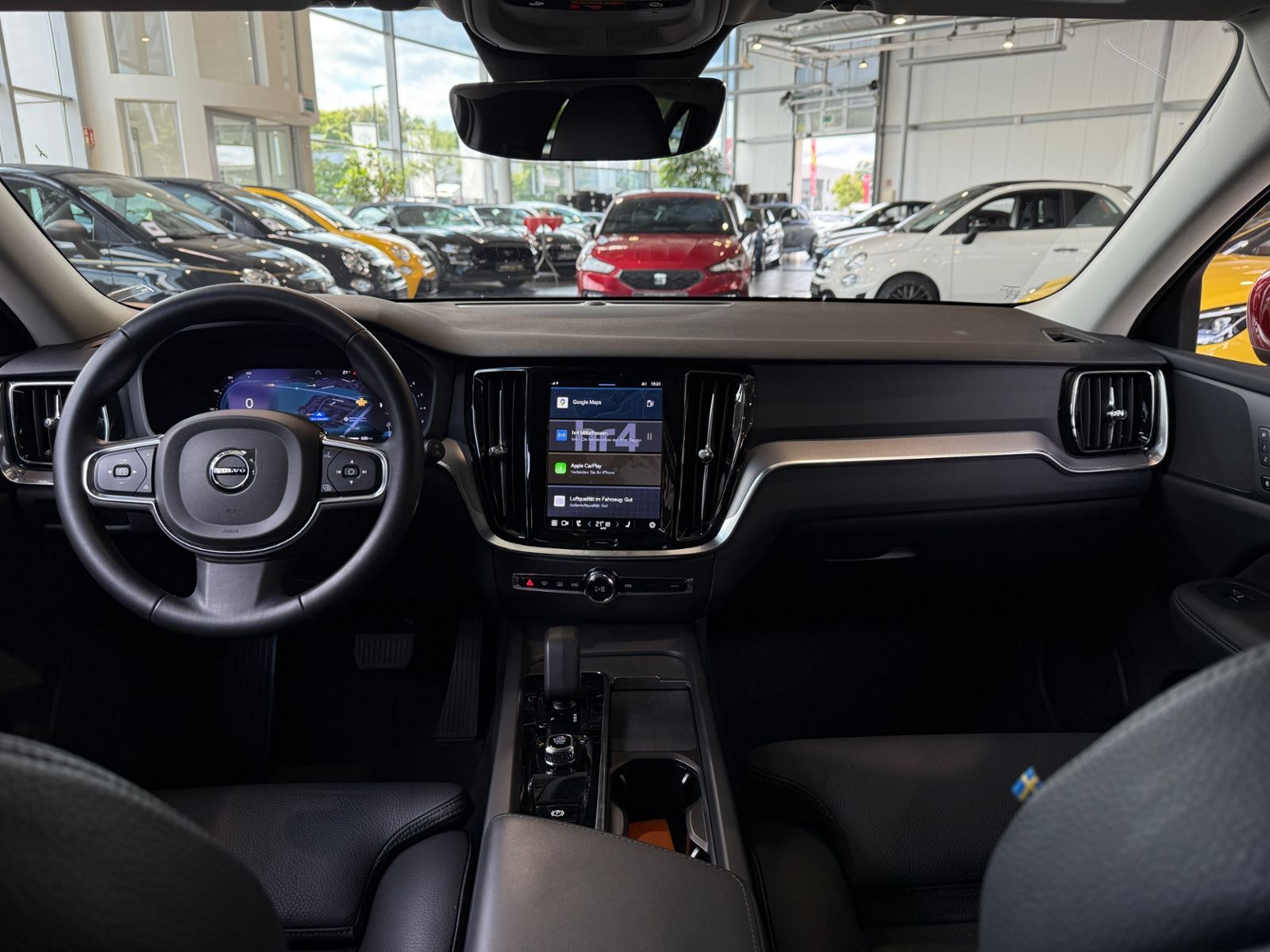 Fahrzeugabbildung Volvo V60 Kombi Core AHK LED ALU