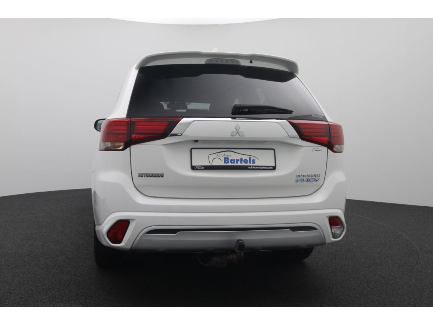 Fahrzeugabbildung Mitsubishi Plug-in Hybrid Outlander PHEV Basis 4WD Tempomat
