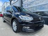 Volkswagen Touran Highline 2.0TDI DSG LED 7 Sitzer NAVI Key - VW Touran Gebrauchtwagen in Braunschweig