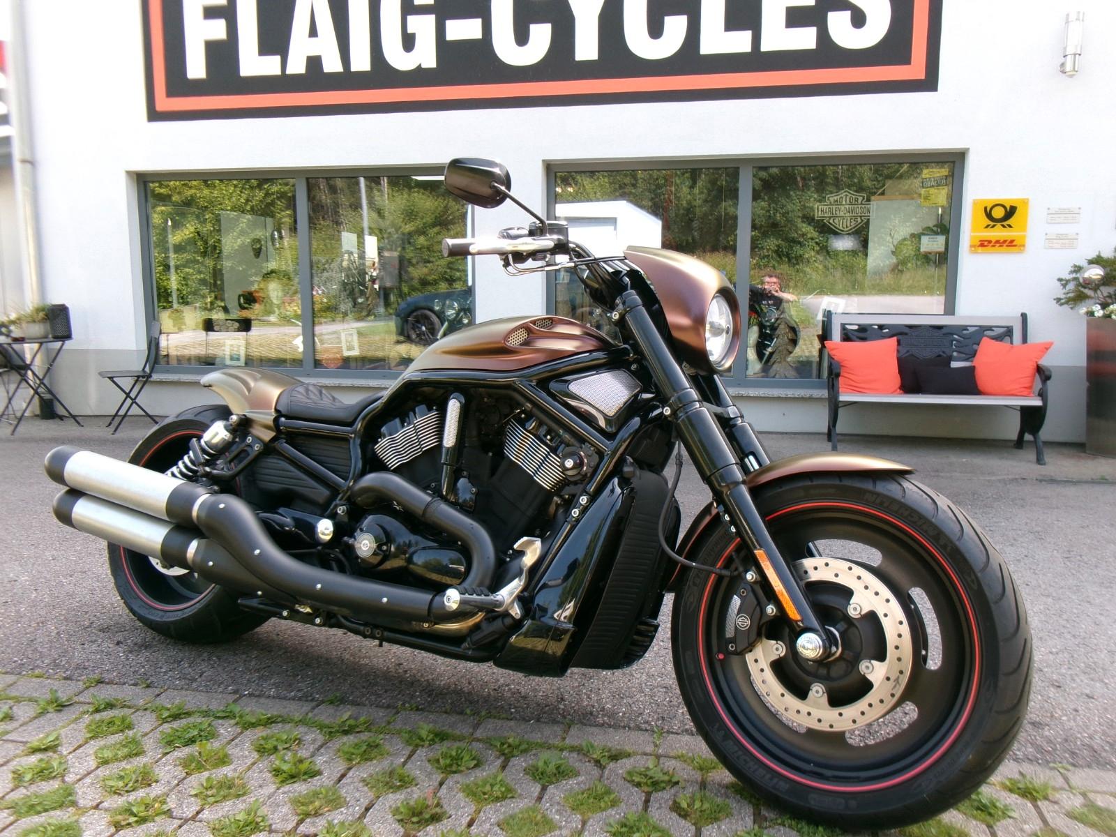 Harley-Davidson Night Rod Special 260er hinten