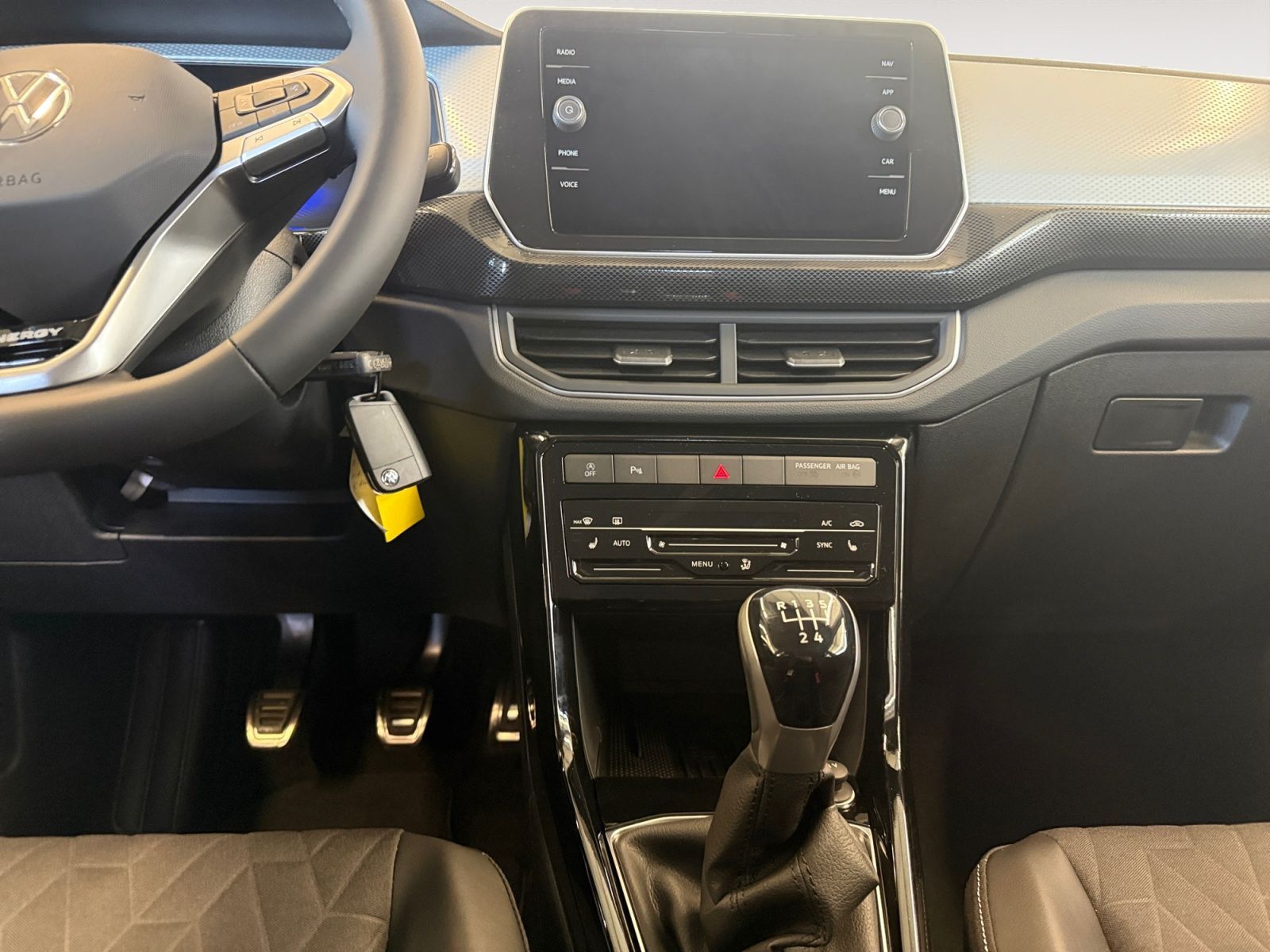 Volkswagen T-Cross - Bild 12