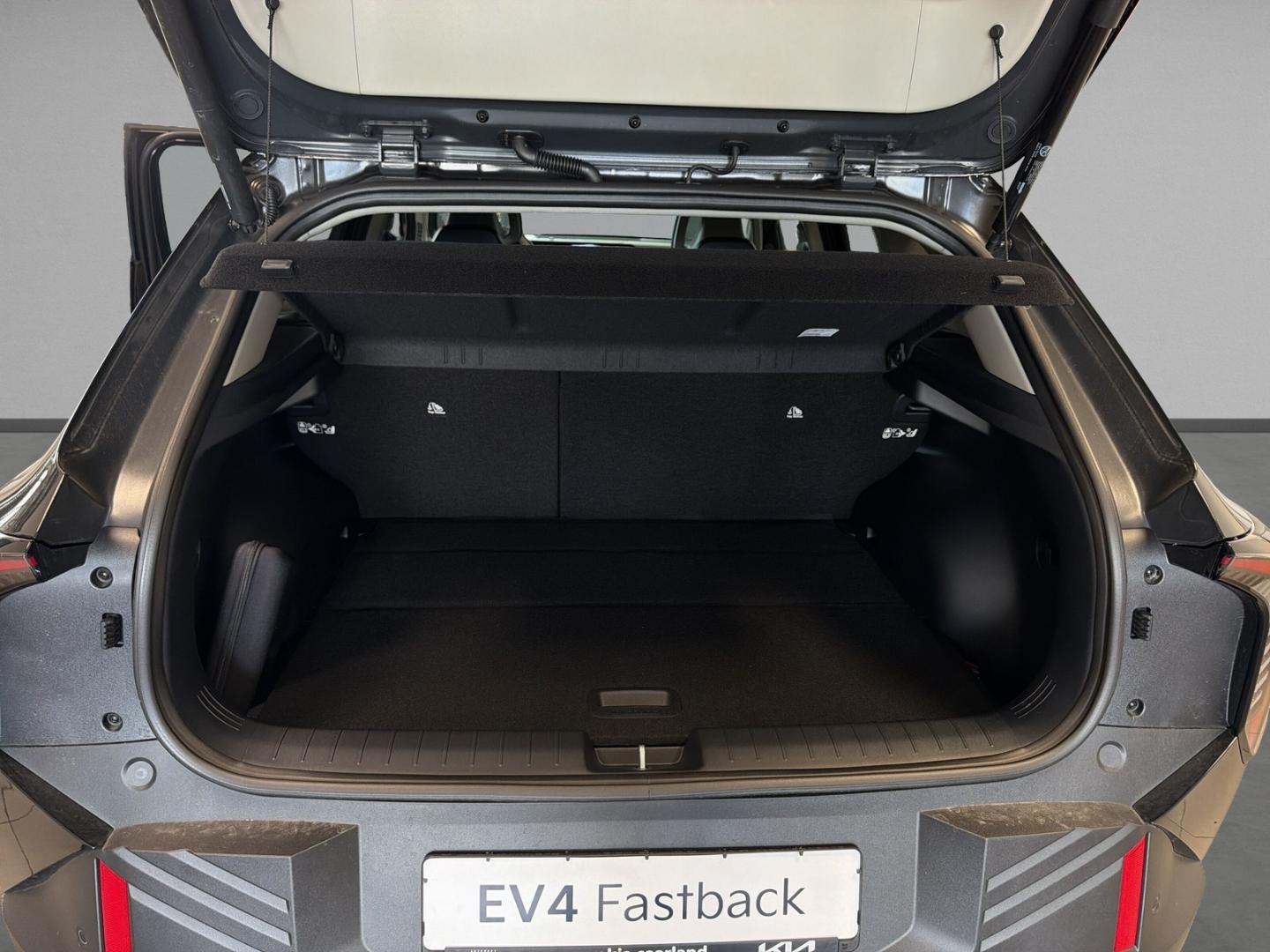 Kia EV4 Earth 81,4 kWh Upgrade Technology Winter Con